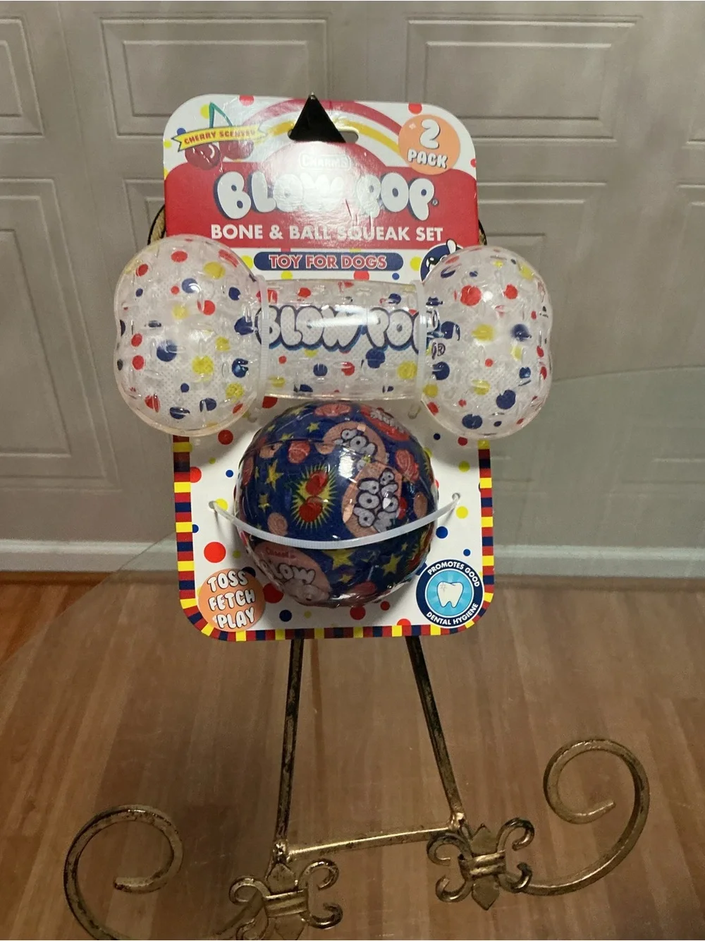 Brand New Charms Blow Pop  Set Of  Ball 3” & Bone 6”   With Loud Squeaker  Set